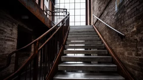 klatka schodowa w stylu loft